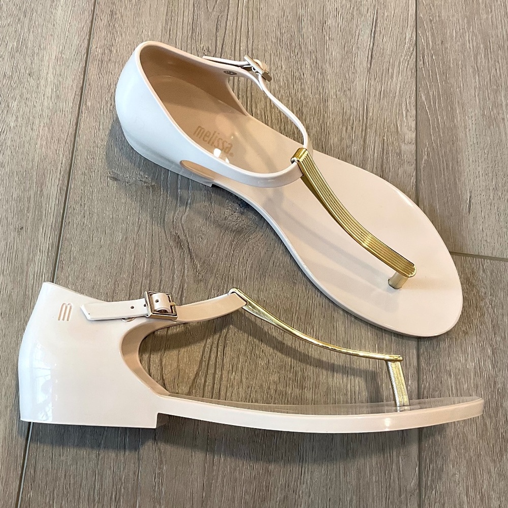 MELISSA Honey Chrome Jelly T-Strap Flat Sandal Size 8 Like New